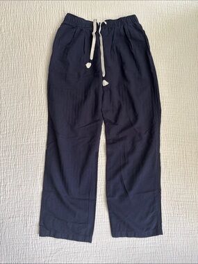 Uniqlo navy straight-leg linen pants